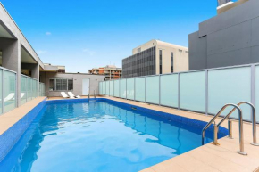 Bondi Beach Stay! Amazing pool! Sydney